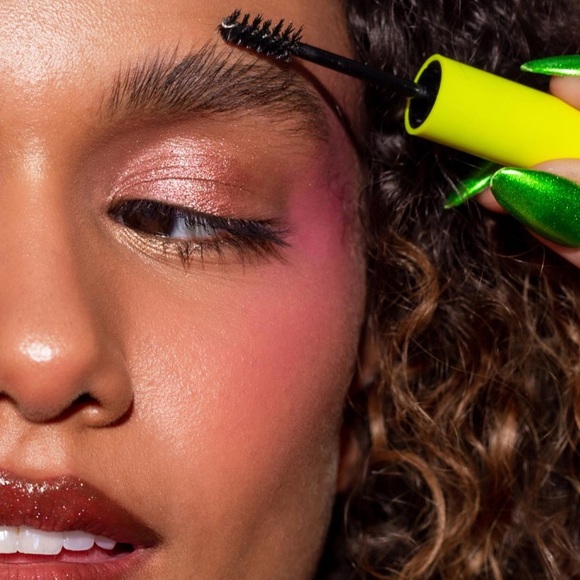 Half Magic grippie brow sculpting gel - Picture 4 of 5